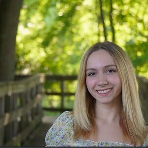 Meet your Posher, Brooke